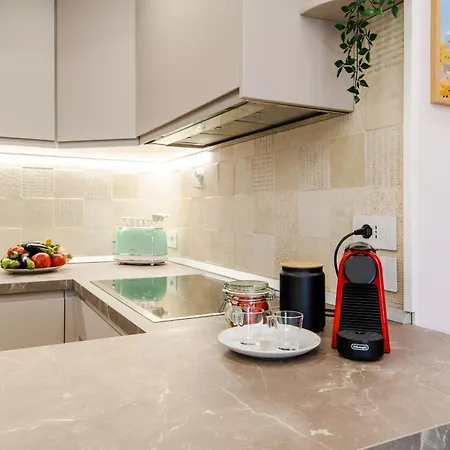 Estate4home - Domus Sirenum - Partenope Apartamento